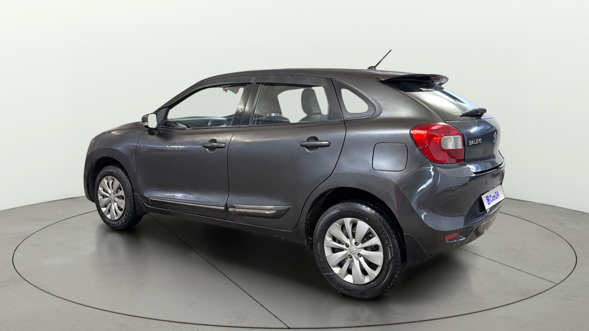 View 2017 Maruti Suzuki 1000 Base Variant Image 2 Used 2017 Maruti Suzuki 1000 Base Variant Image 2