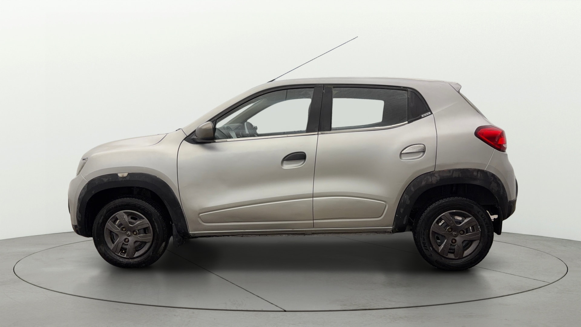 View 2016 Renault Kwid RXT 1.0 Image 5 Used 2016 Renault Kwid RXT 1.0 Image 5