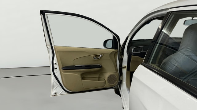 View Honda Amaze Image 30 Used Honda Amaze Image 30