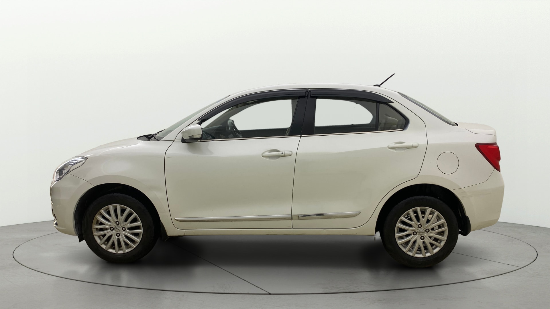 View 2022 Maruti Suzuki 1000 Base Variant Image 5 Used 2022 Maruti Suzuki 1000 Base Variant Image 5
