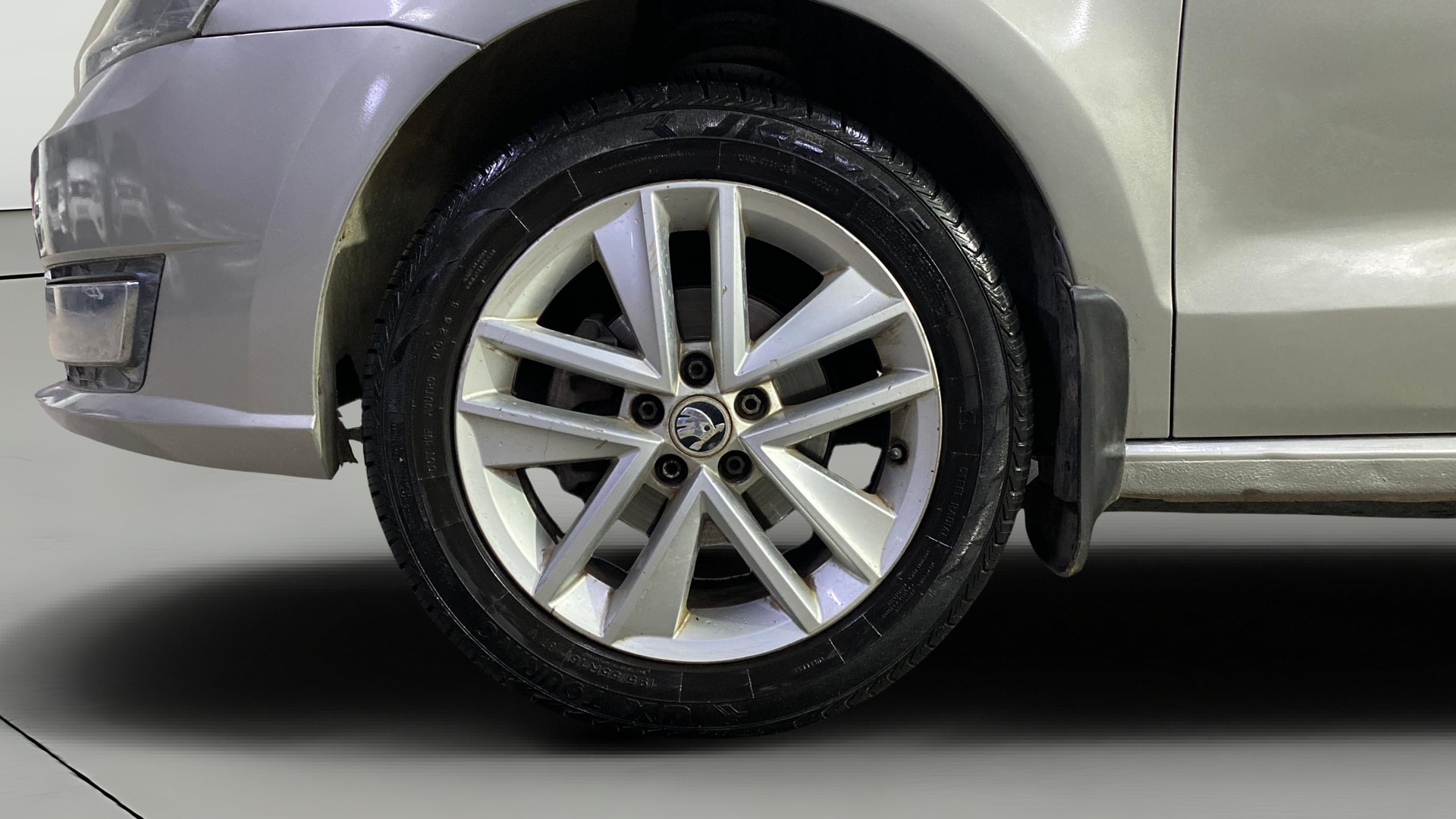 View 2018 Skoda Rapid 1.5 TDI CR Style AT BS IV Image 28 Used 2018 Skoda Rapid 1.5 TDI CR Style AT BS IV Image 28