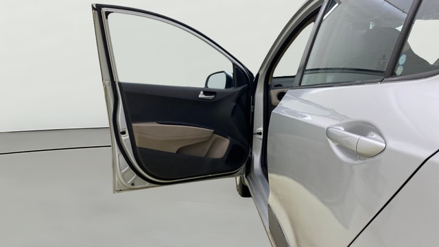 View Hyundai Xcent Image 30 Used Hyundai Xcent Image 30
