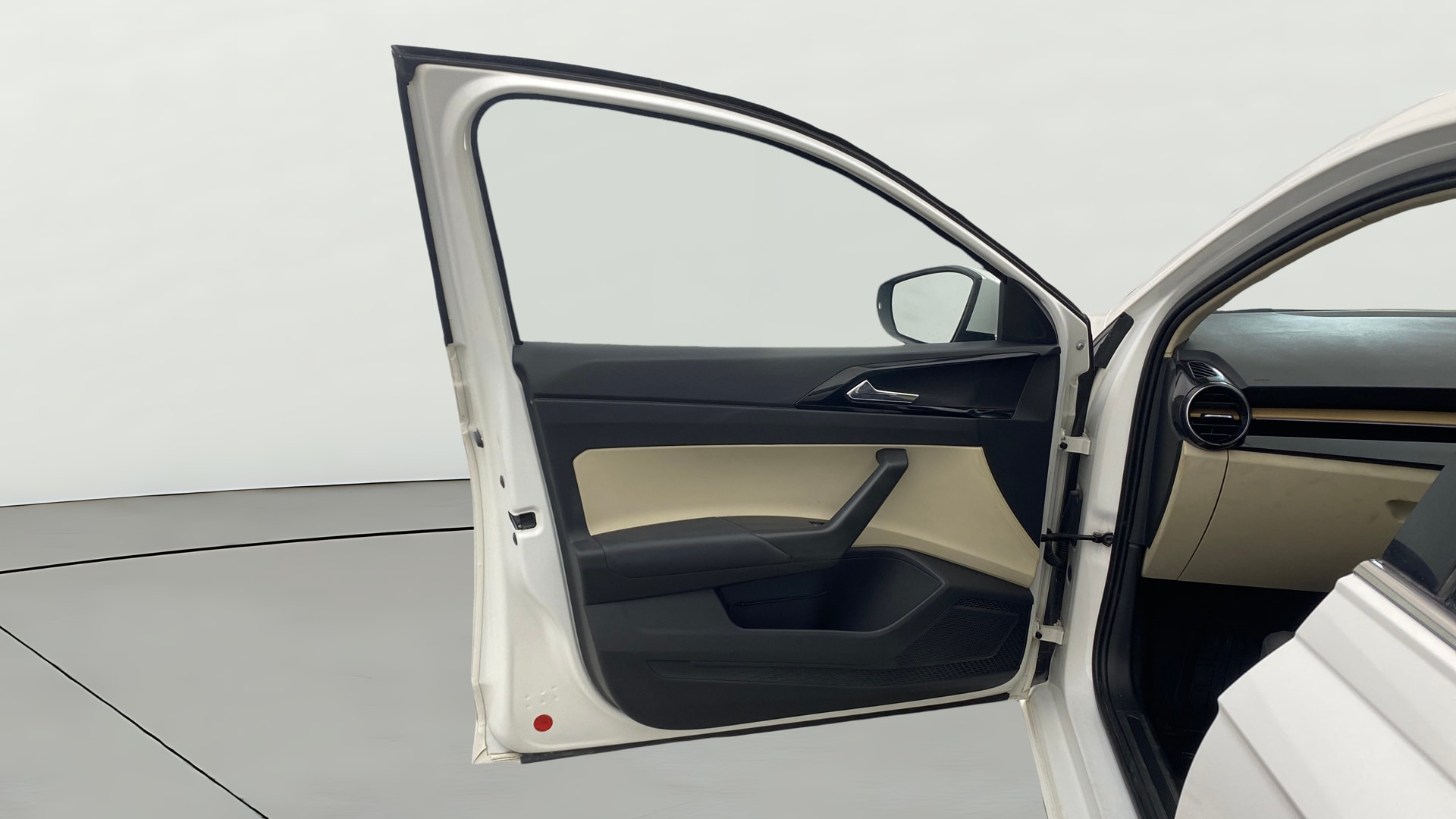 View 2022 Skoda Slavia Style 1.0 TSI AT Image 32 Used 2022 Skoda Slavia Style 1.0 TSI AT Image 32