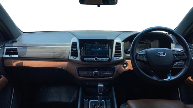 View Mahindra Alturas G4 Image 32 Used Mahindra Alturas G4 Image 32