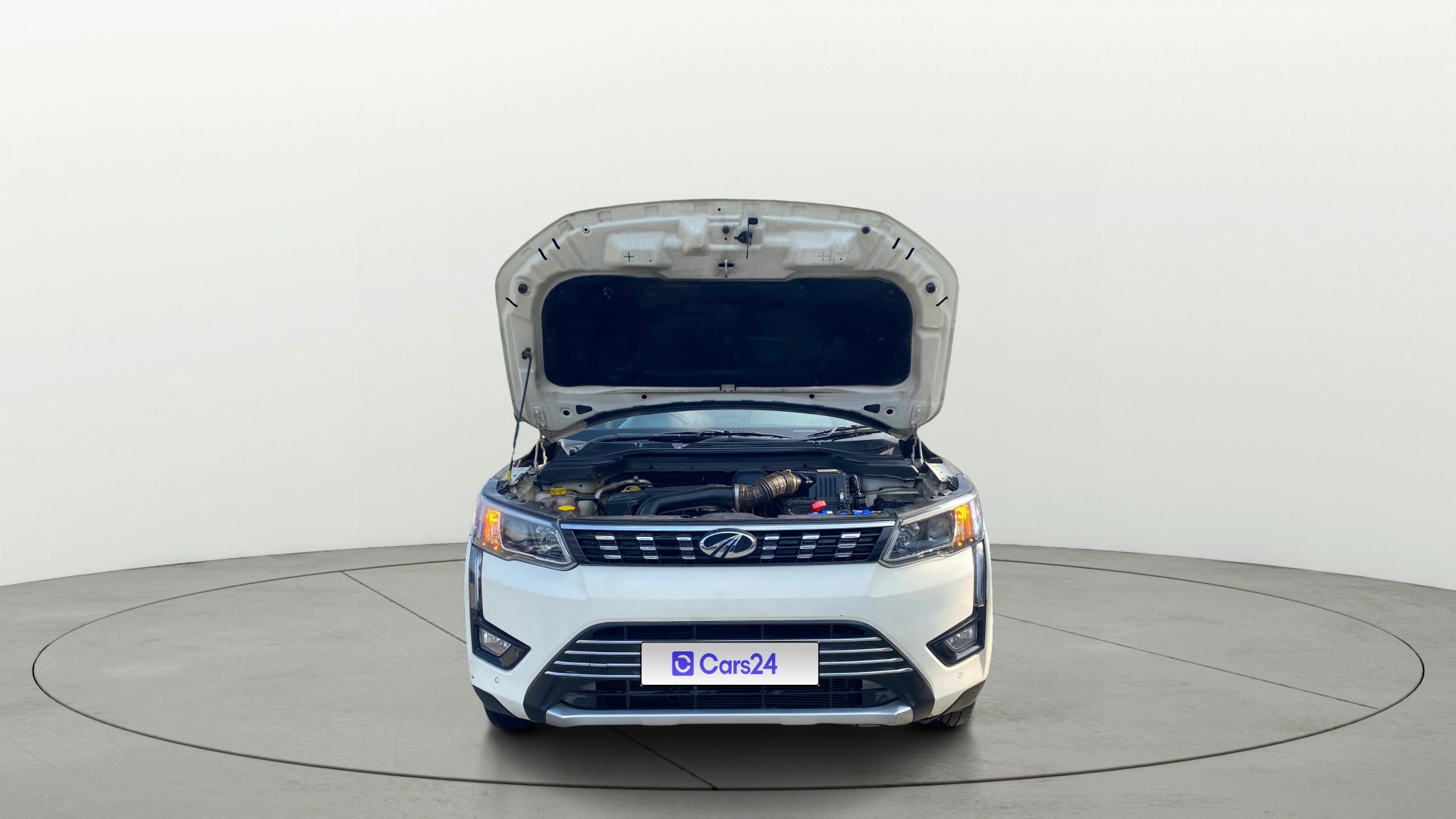 View 2019 Mahindra XUV300 W4 Petrol BS IV Image 34 Used 2019 Mahindra XUV300 W4 Petrol BS IV Image 34