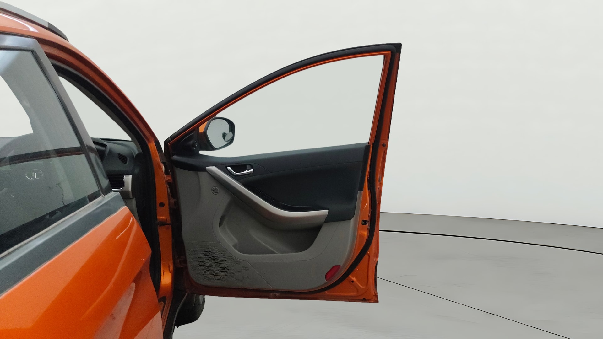 View 2019 Tata Nexon Revotron XE Image 46 Used 2019 Tata Nexon Revotron XE Image 46
