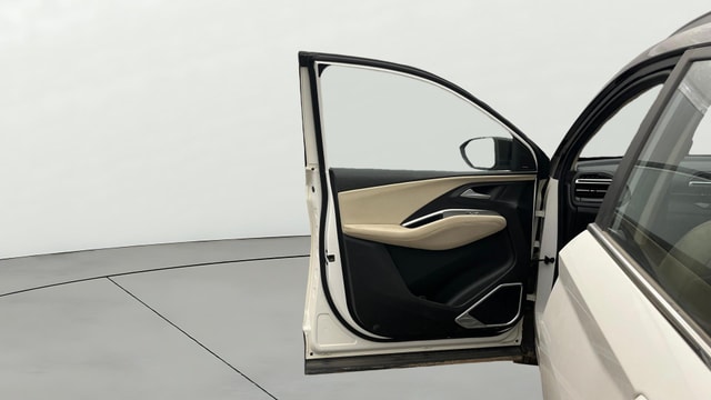 View MG Hector Image 33 Used MG Hector Image 33