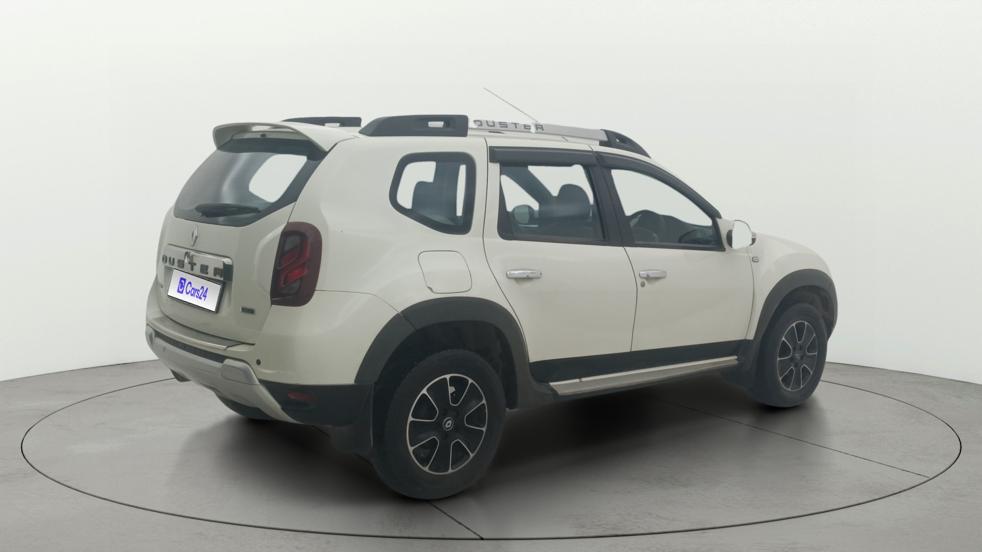 View 2016 Renault Duster Diesel 110PS RXZ AMT Image 43 Used 2016 Renault Duster Diesel 110PS RXZ AMT Image 43