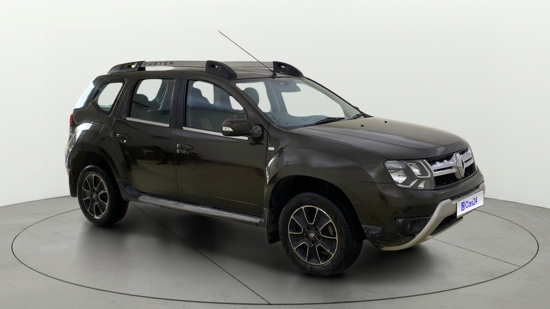View 2017 Renault Duster Diesel 85PS 4x2 MT Image 21 Used 2017 Renault Duster Diesel 85PS 4x2 MT Image 21