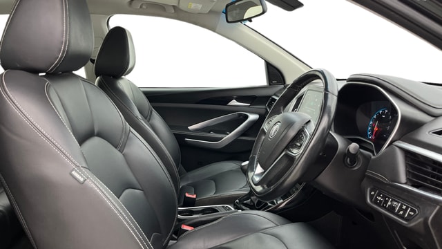 View MG Hector Image 18 Used MG Hector Image 18