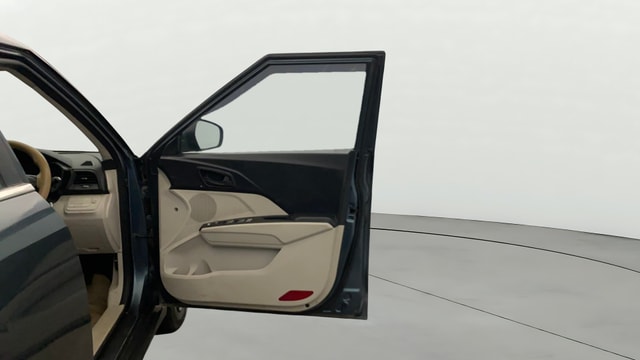 View Mahindra XUV300 Image 46 Used Mahindra XUV300 Image 46