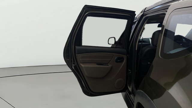 View Renault Duster Image 22 Used Renault Duster Image 22