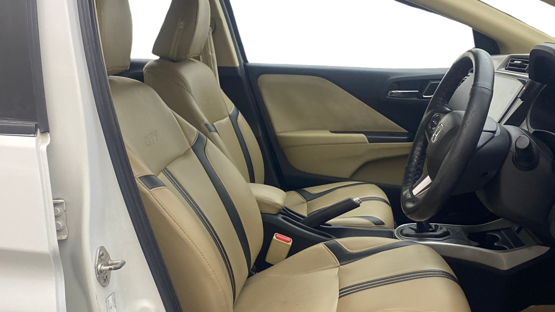 View 2019 Honda City ZX MT Diesel Anniversary Edition Image 27 Used 2019 Honda City ZX MT Diesel Anniversary Edition Image 27