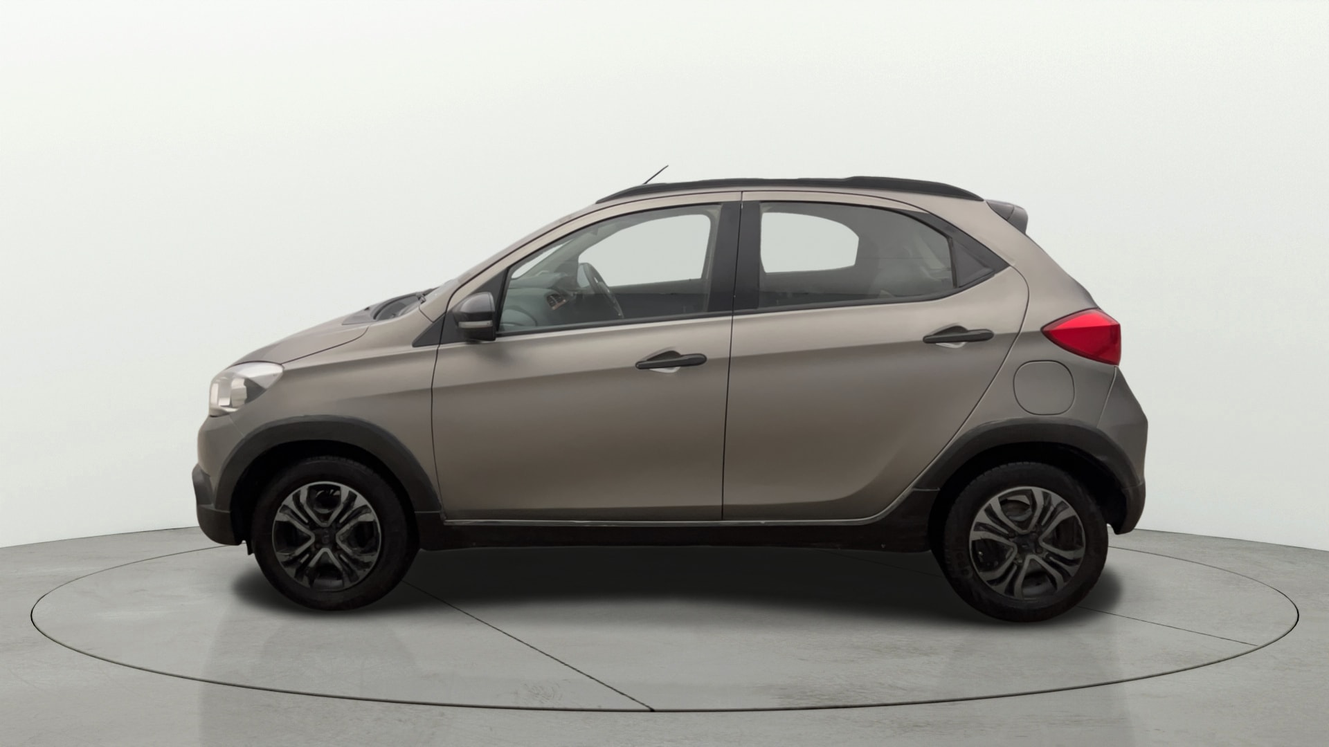 Used 2018 Tata Tiago NRG Used 2018 Tata Tiago NRG