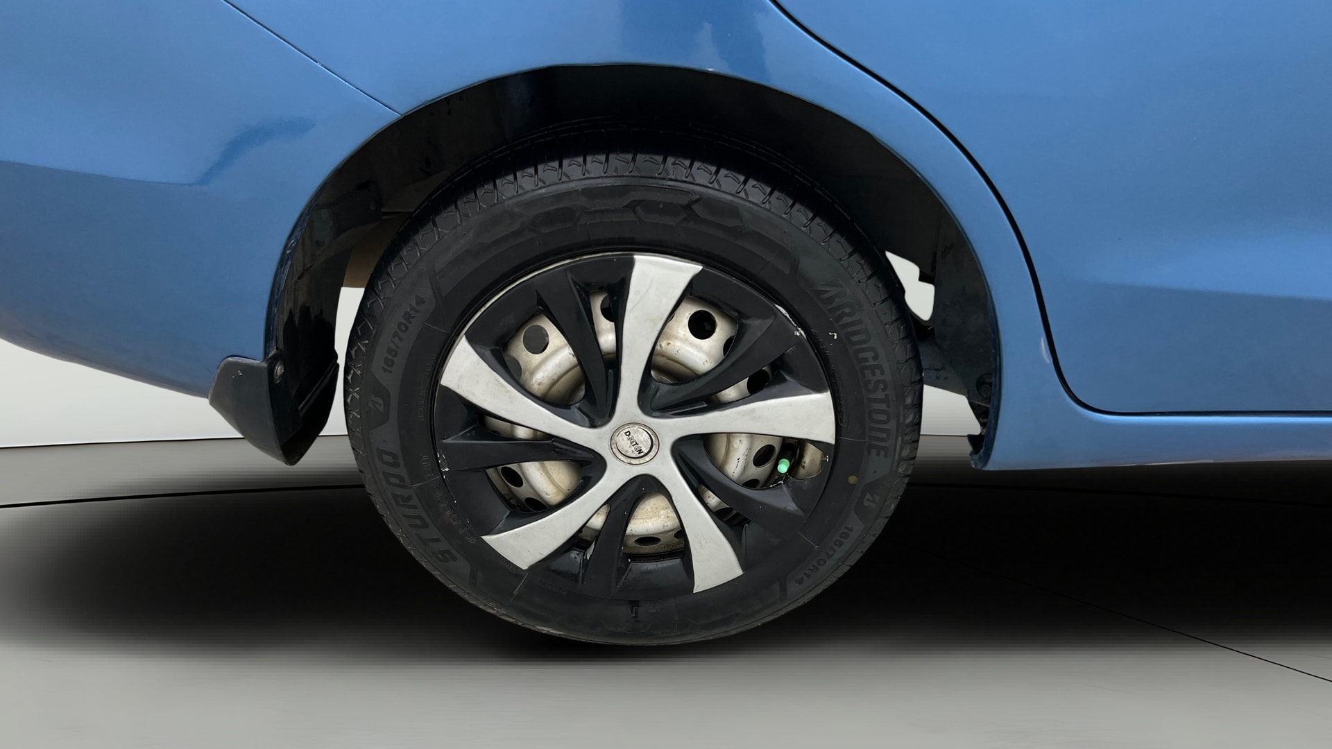 View 2013 Honda Amaze E MT Petrol BS IV Image 23 Used 2013 Honda Amaze E MT Petrol BS IV Image 23
