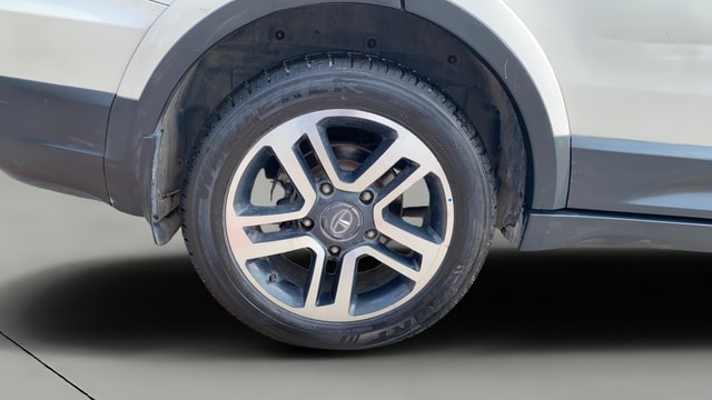View Tata Hexa Image 35 Used Tata Hexa Image 35