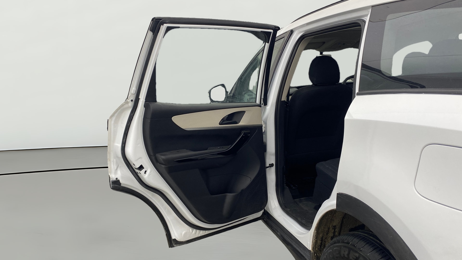 Used 2024 Mahindra XUV700 Used 2024 Mahindra XUV700