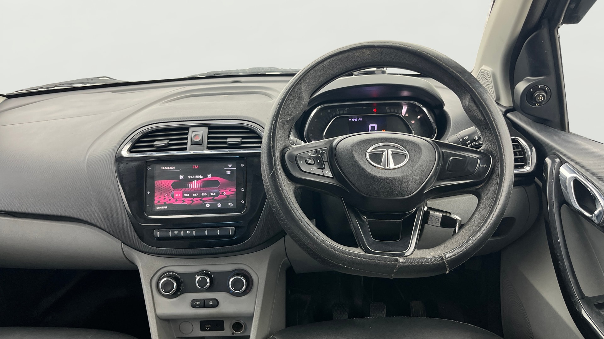 View 2020 Tata Tiago Revotorq XB Image 20 Used 2020 Tata Tiago Revotorq XB Image 20