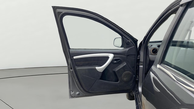 View Renault Duster Image 31 Used Renault Duster Image 31