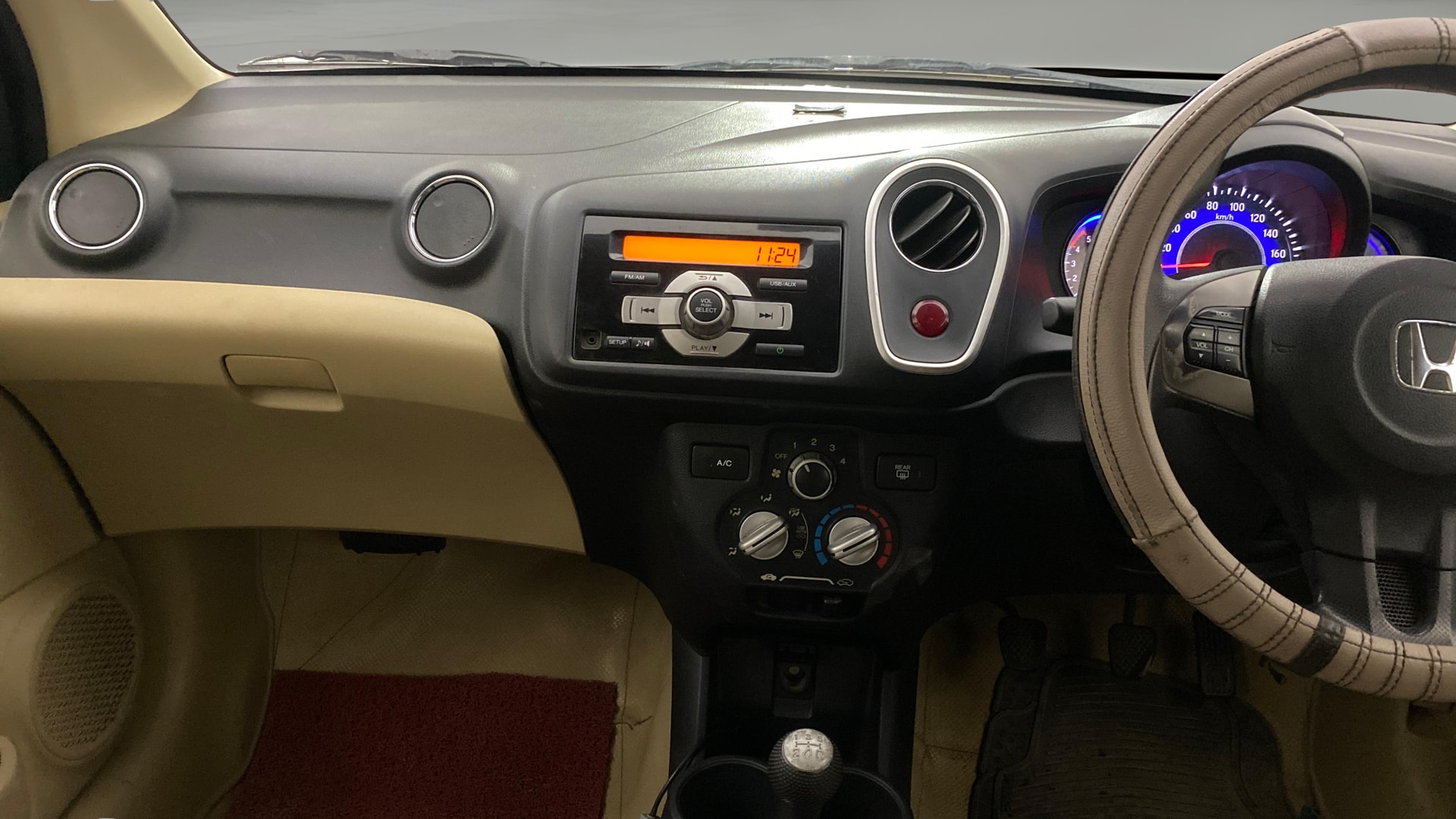 View 2014 Honda Mobilio E Diesel Image 17 Used 2014 Honda Mobilio E Diesel Image 17