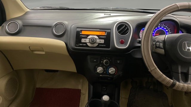 View Honda Mobilio Image 17 Used Honda Mobilio Image 17