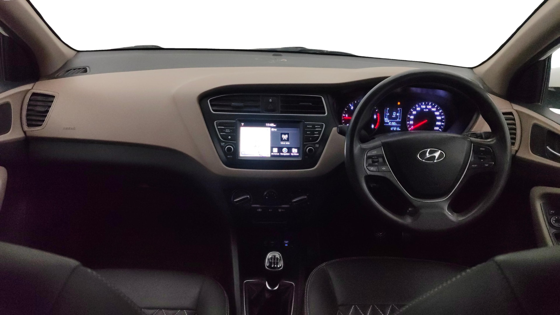 View 2019 Hyundai Elite i20 1.4 Sportz Plus Diesel BS IV Image 15 Used 2019 Hyundai Elite i20 1.4 Sportz Plus Diesel BS IV Image 15