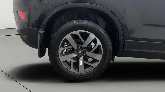 View Tata Harrier Image 25 Used Tata Harrier Image 25