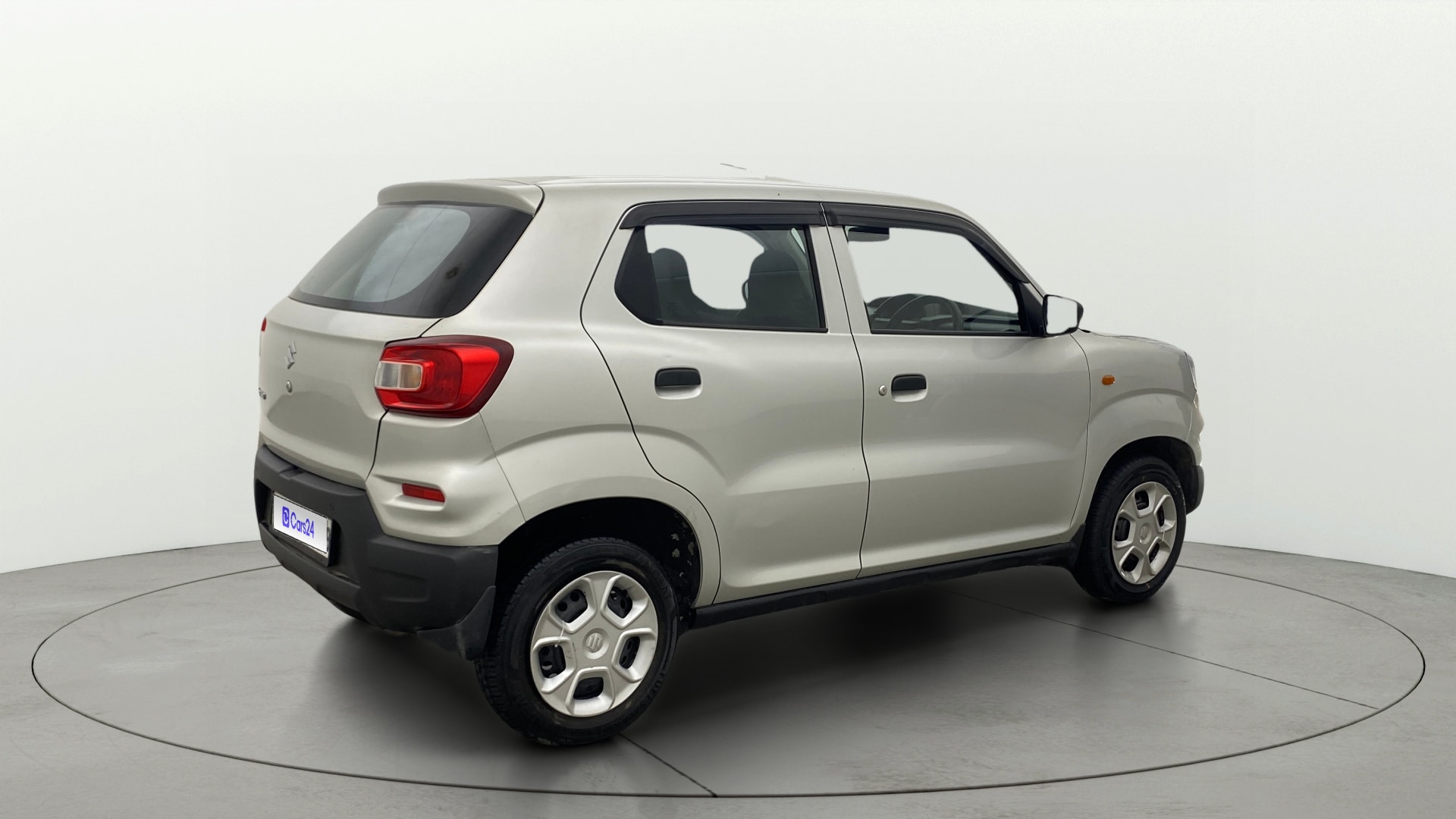 View 2024 Maruti Suzuki 1000 Base Variant Image 41 Used 2024 Maruti Suzuki 1000 Base Variant Image 41