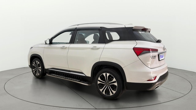 View MG Hector Plus Image 2 Used MG Hector Plus Image 2