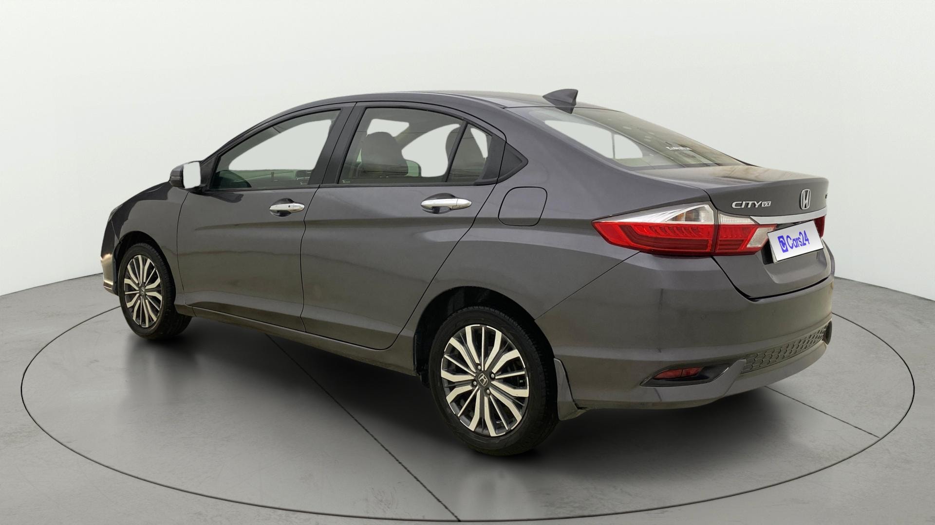 View 2019 Honda City ZX MT Diesel Anniversary Edition Image 2 Used 2019 Honda City ZX MT Diesel Anniversary Edition Image 2