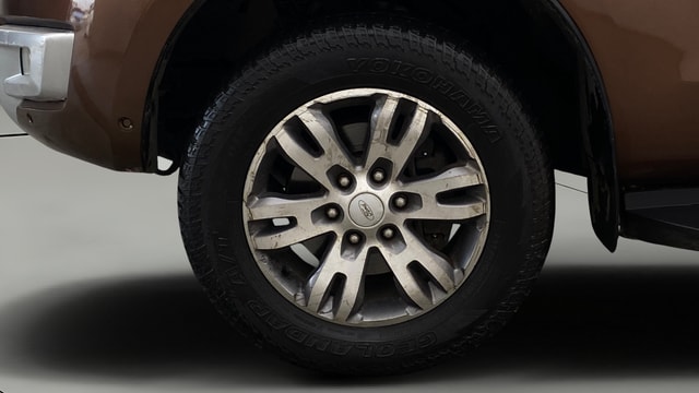 View Ford Endeavour Image 31 Used Ford Endeavour Image 31