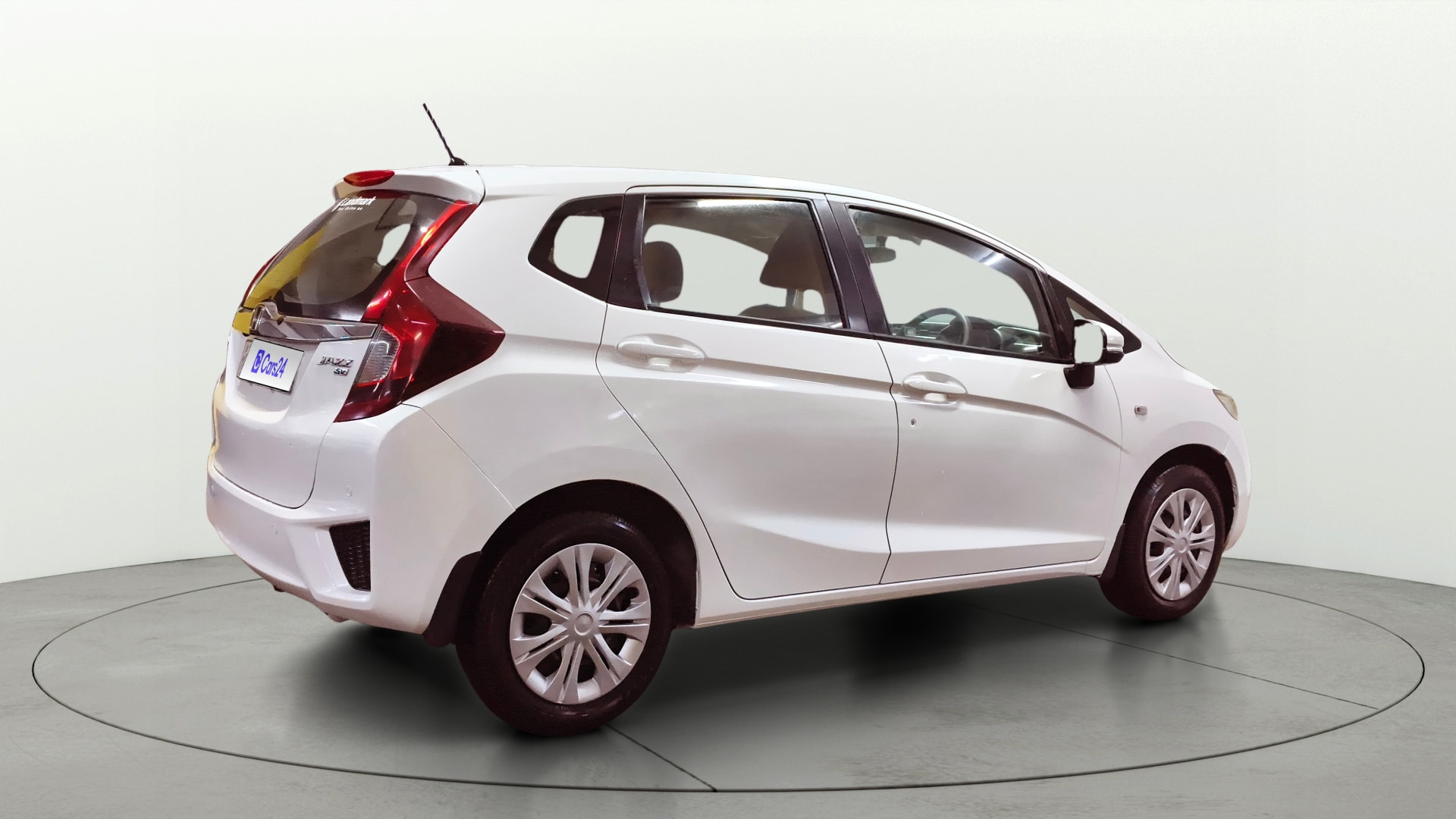 View 2016 Honda Jazz E MT Diesel Image 42 Used 2016 Honda Jazz E MT Diesel Image 42