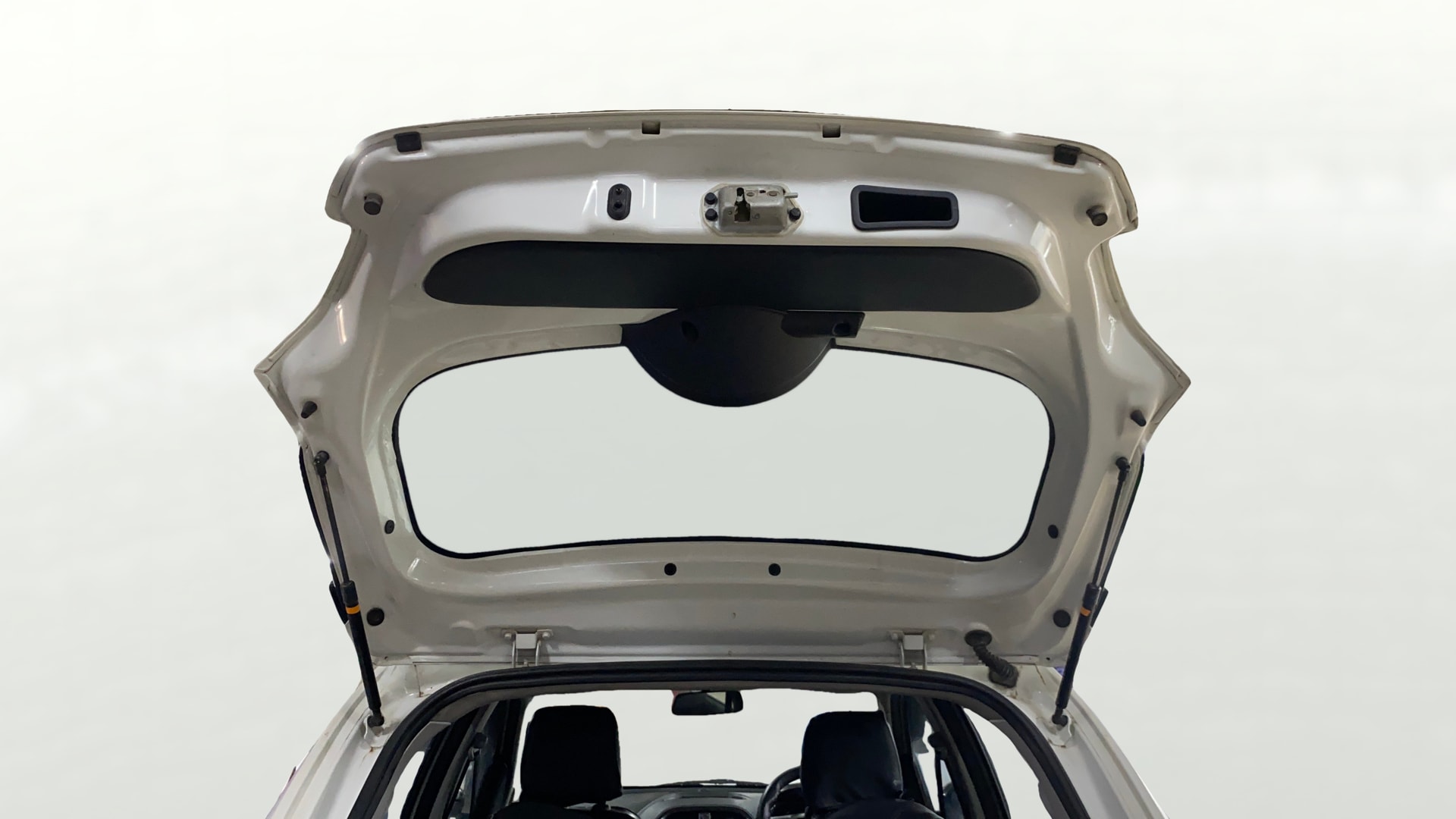 View 2021 Tata Tiago Revotorq XB Image 16 Used 2021 Tata Tiago Revotorq XB Image 16