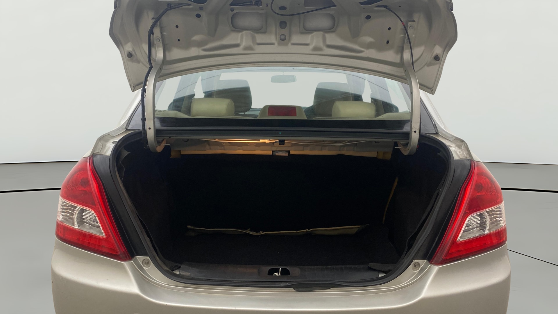 Used 2016 Maruti Suzuki 1000 Used 2016 Maruti Suzuki 1000