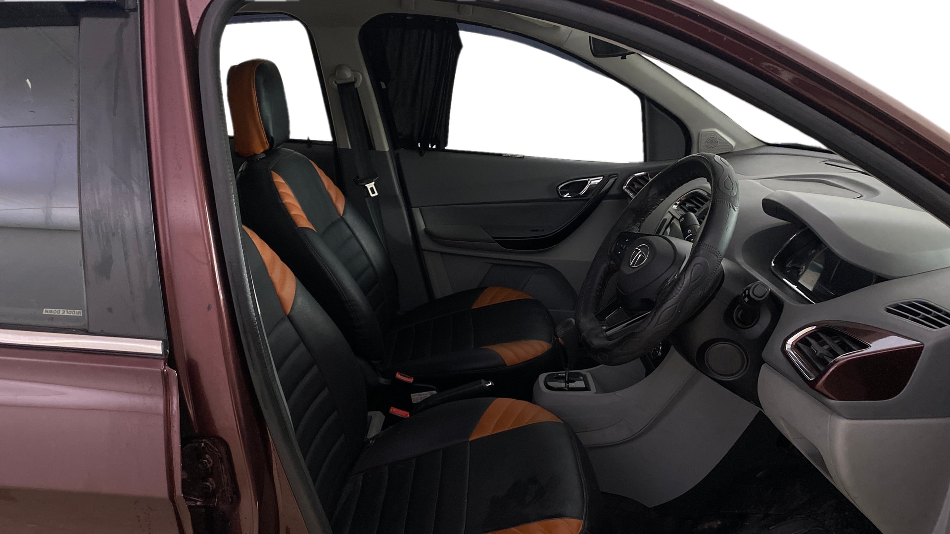 View 2021 Tata Tigor XE Diesel Image 26 Used 2021 Tata Tigor XE Diesel Image 26