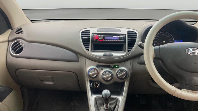 View Hyundai i10 Image 17 Used Hyundai i10 Image 17