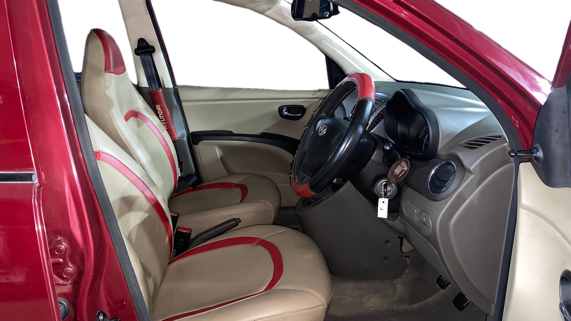 View 2014 Hyundai i10 1.2 Asta MT Image 25 Used 2014 Hyundai i10 1.2 Asta MT Image 25