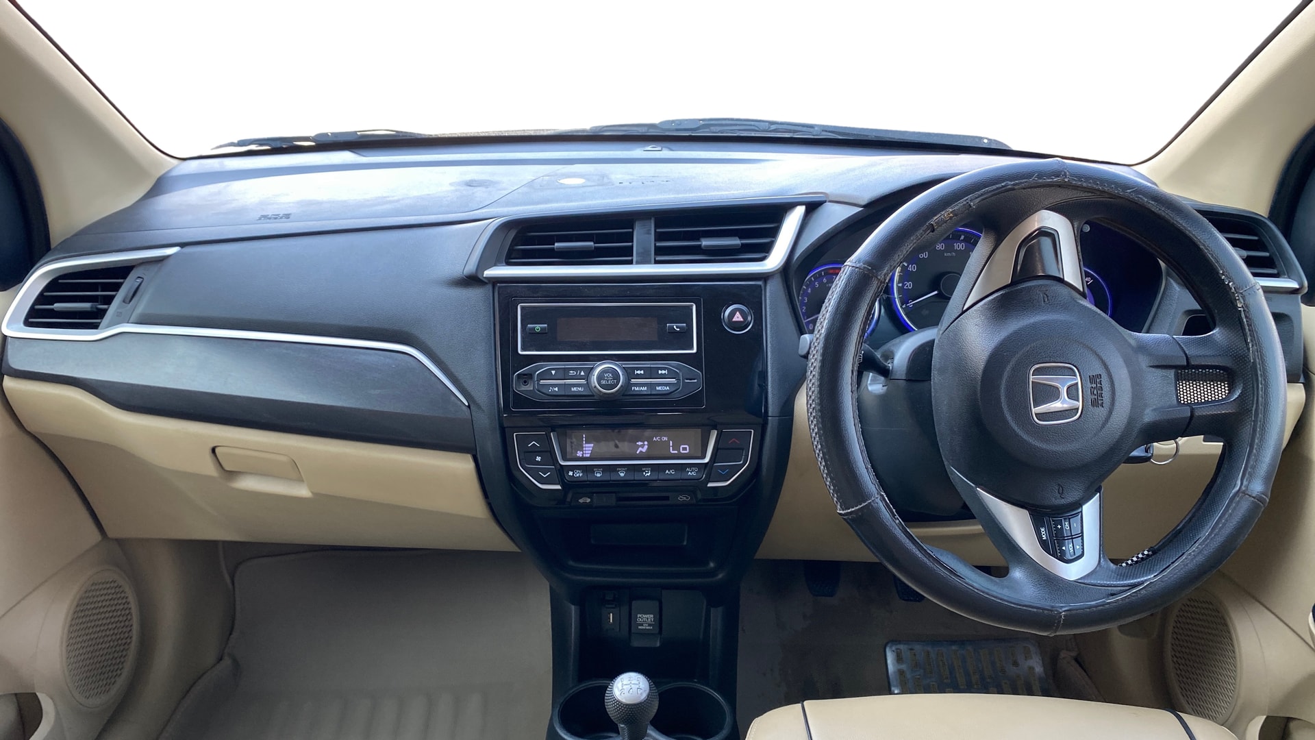 View 2016 Honda Amaze E MT Petrol BS IV Image 15 Used 2016 Honda Amaze E MT Petrol BS IV Image 15