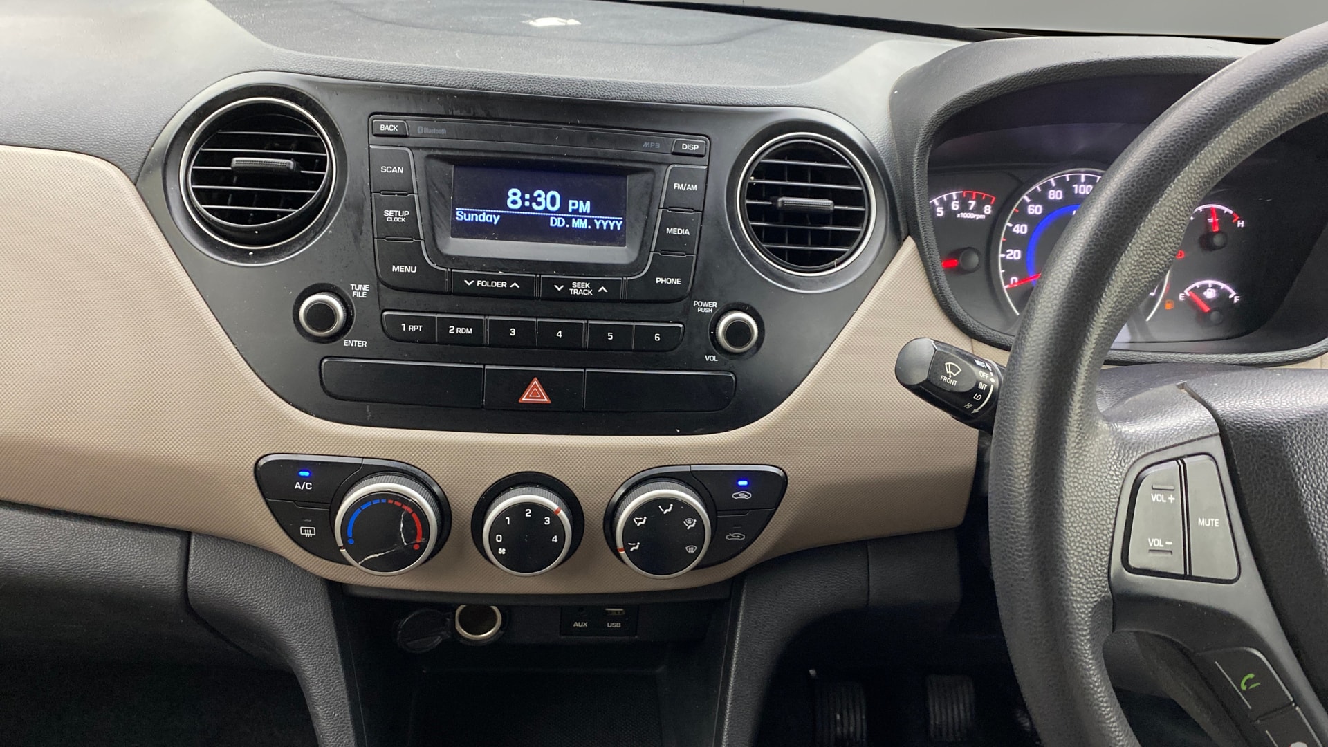 View 2017 Hyundai Grand i10 Sportz 1.2 Kappa Image 30 Used 2017 Hyundai Grand i10 Sportz 1.2 Kappa Image 30