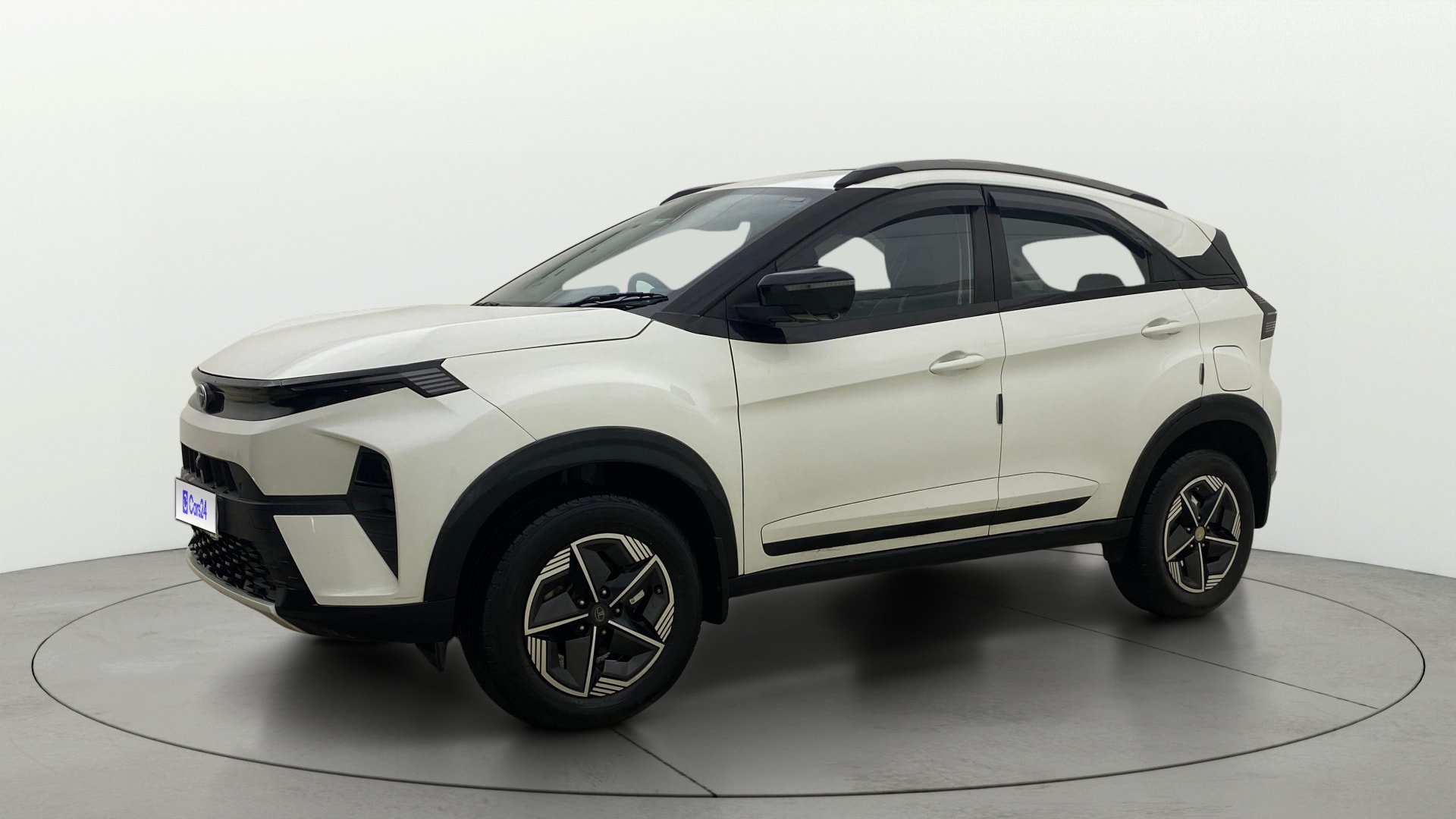 View 2024 Tata Nexon Revotron XE Image 38 Used 2024 Tata Nexon Revotron XE Image 38