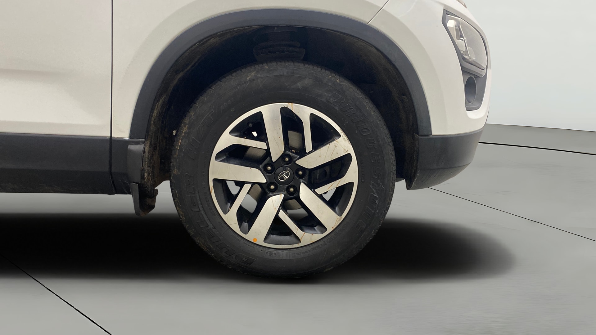 View 2020 Tata Harrier XE Image 43 Used 2020 Tata Harrier XE Image 43