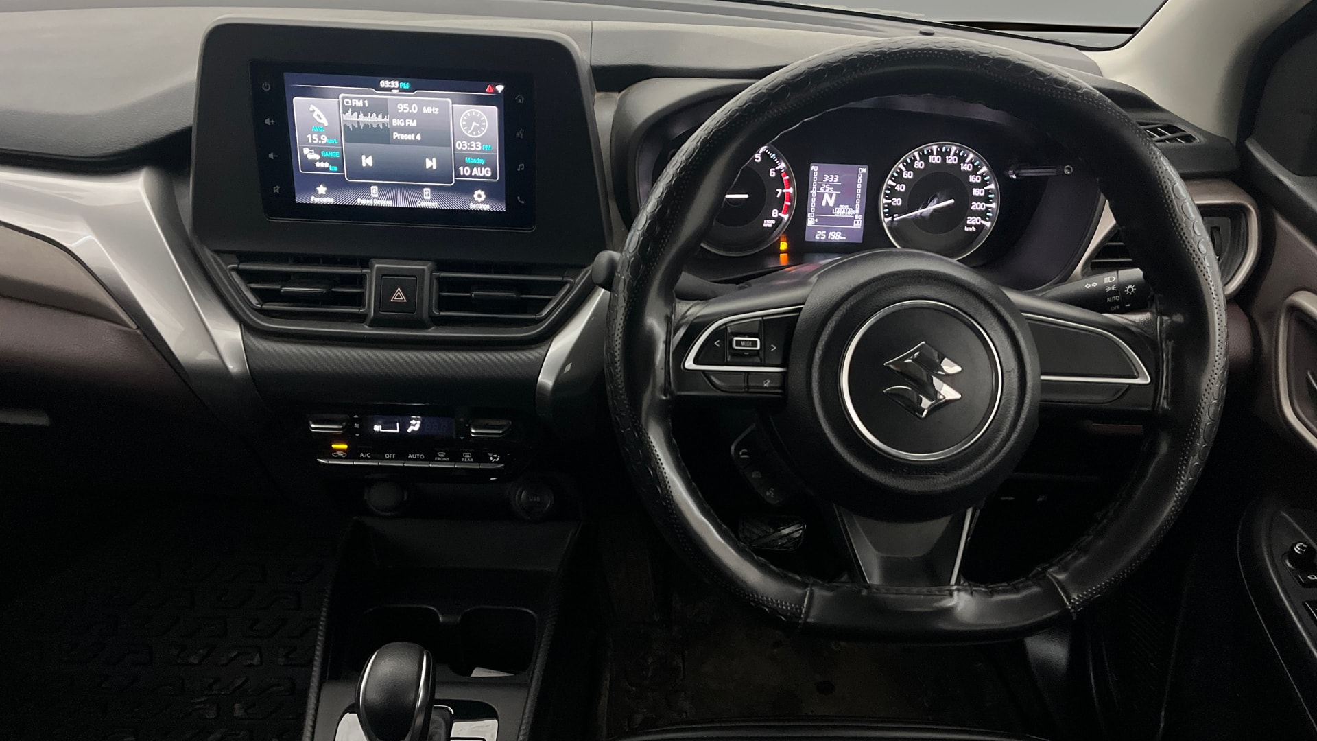 View 2024 Maruti Suzuki 1000 Base Variant Image 20 Used 2024 Maruti Suzuki 1000 Base Variant Image 20