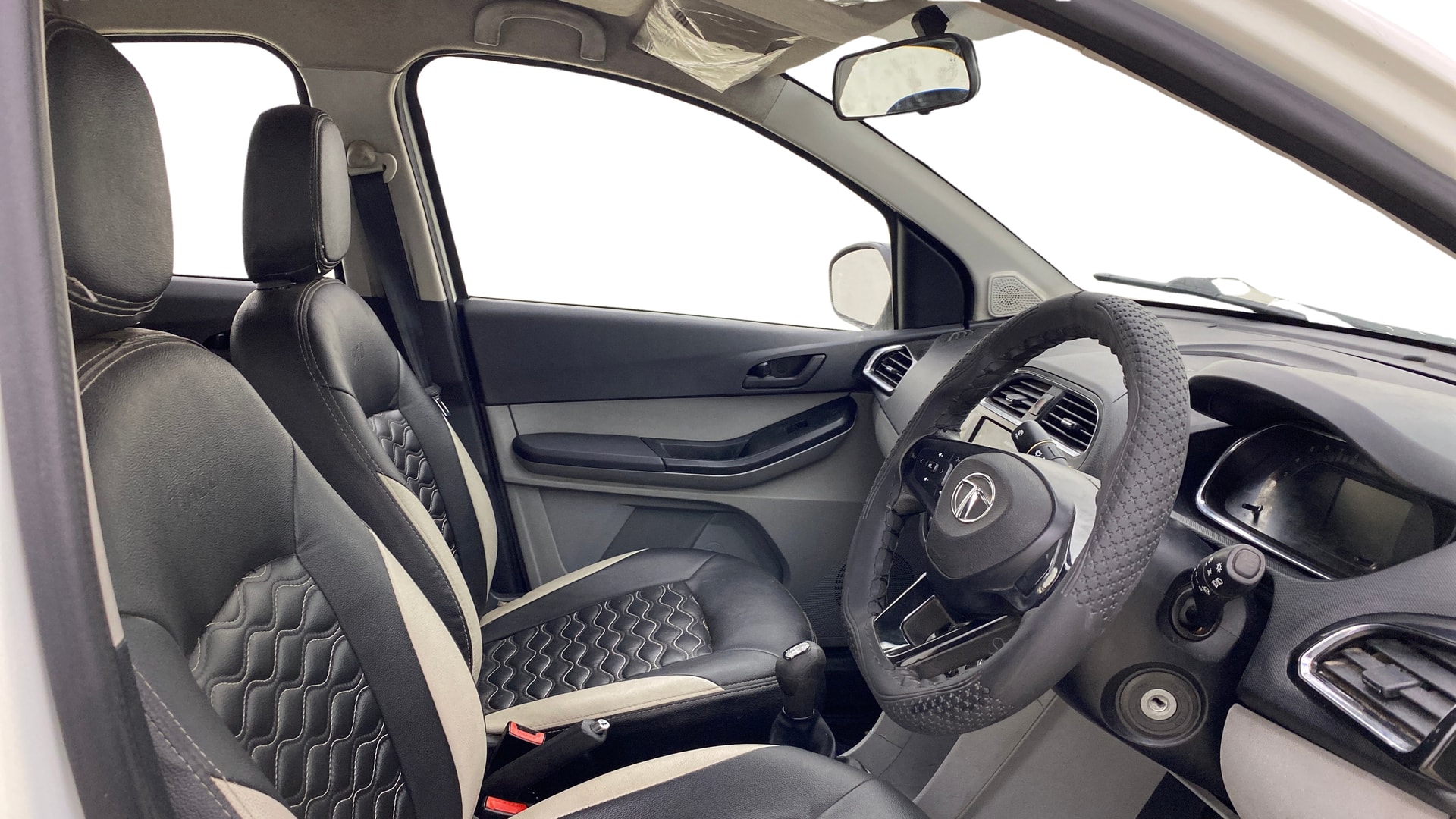 Used 2022 Tata Tiago Used 2022 Tata Tiago