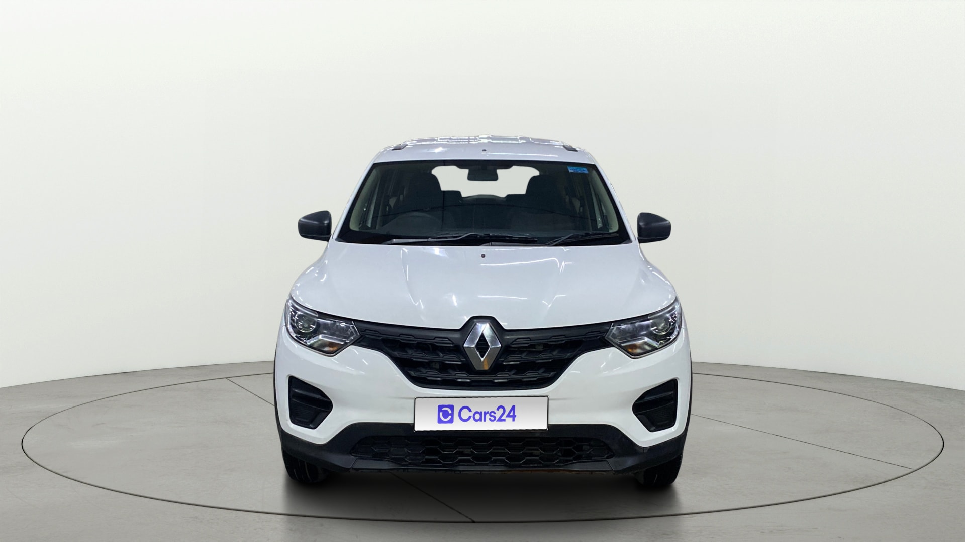 View 2024 Renault Triber RXE Image 1 Used 2024 Renault Triber RXE Image 1