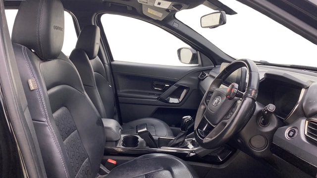 View Tata Harrier Image 18 Used Tata Harrier Image 18