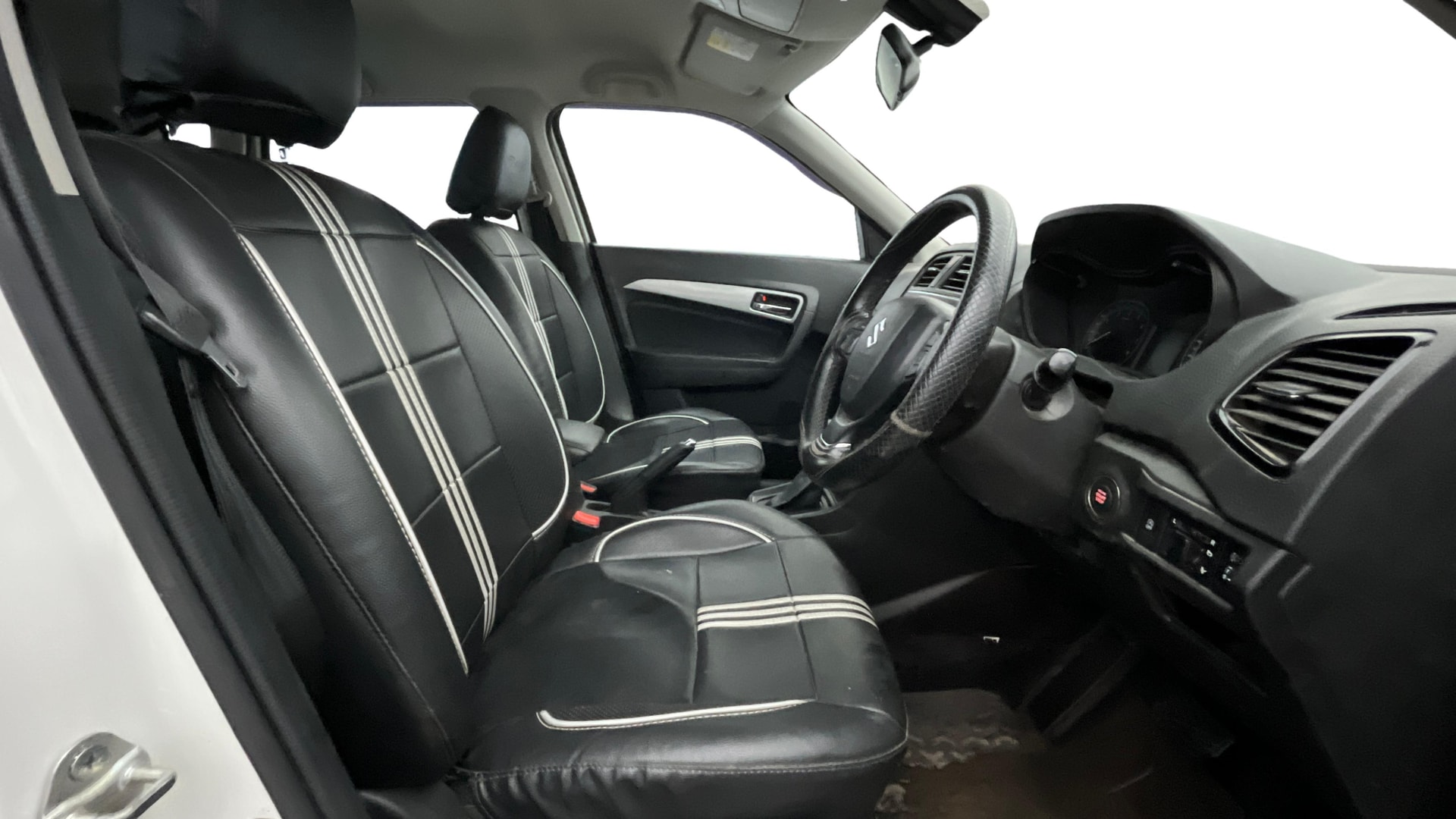 View 2022 Maruti Suzuki 1000 Base Variant Image 27 Used 2022 Maruti Suzuki 1000 Base Variant Image 27