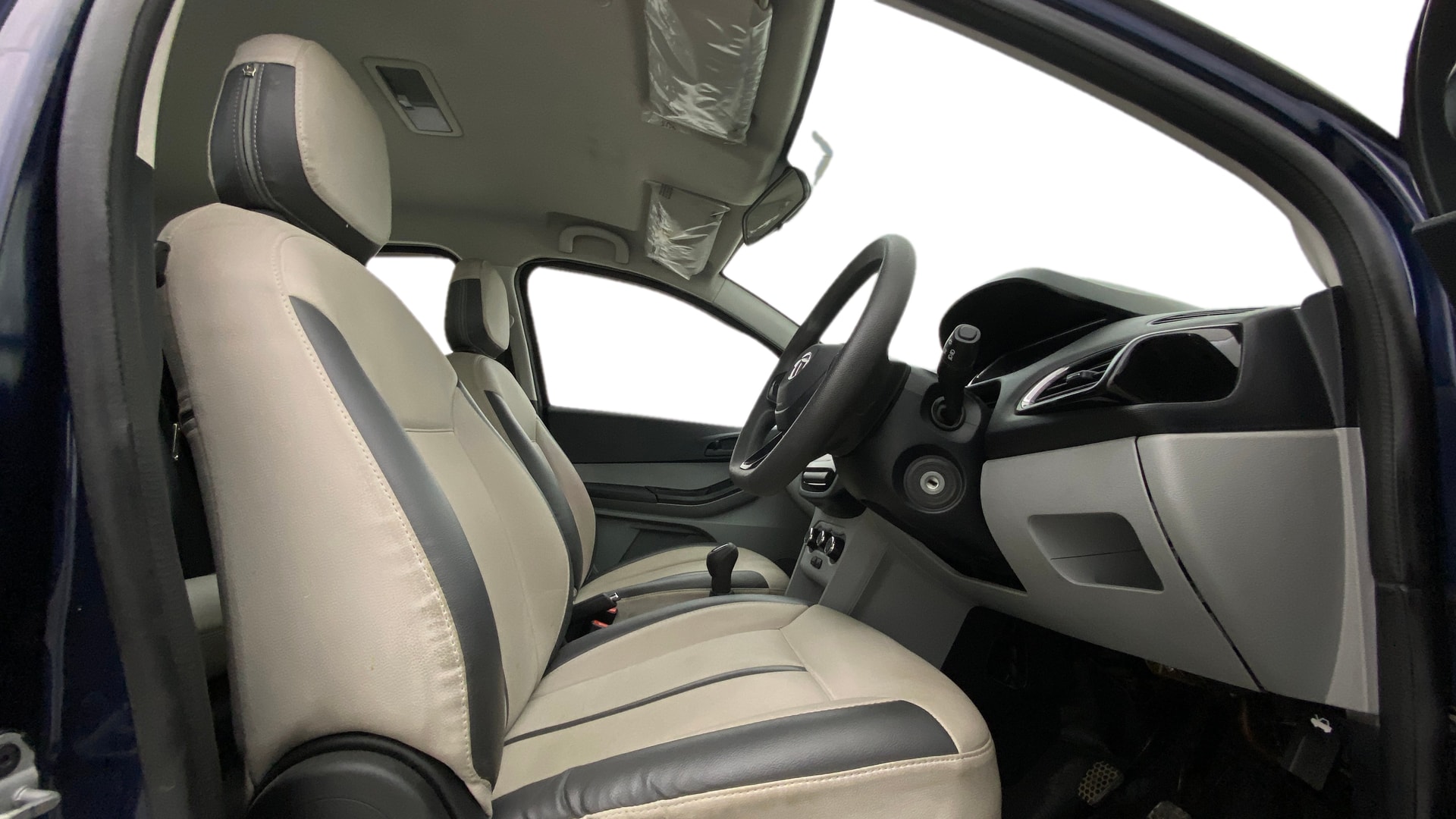 View 2021 Tata Tiago Revotorq XB Image 25 Used 2021 Tata Tiago Revotorq XB Image 25