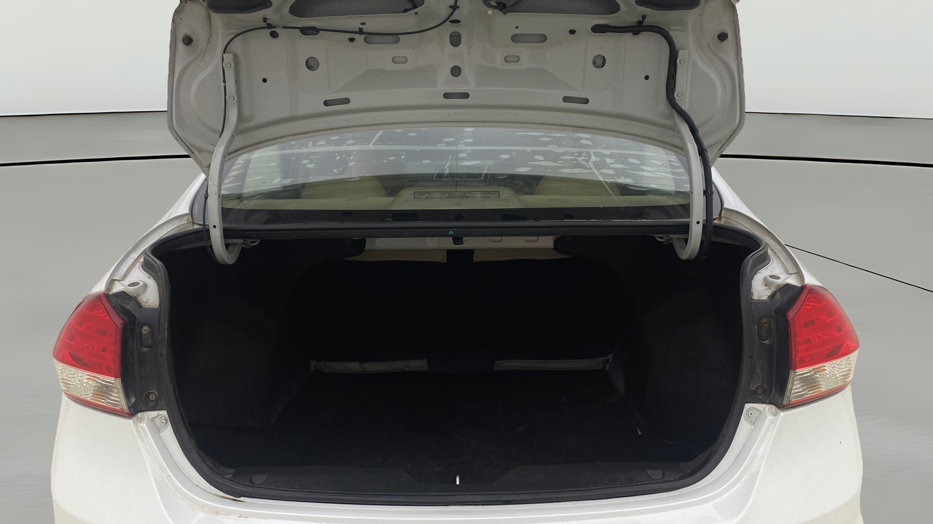 View 2016 Maruti Suzuki 1000 Base Variant Image 36 Used 2016 Maruti Suzuki 1000 Base Variant Image 36