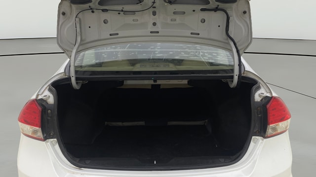 View Maruti Suzuki 1000 Image 36 Used Maruti Suzuki 1000 Image 36