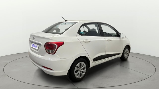 View Hyundai Xcent Image 42 Used Hyundai Xcent Image 42